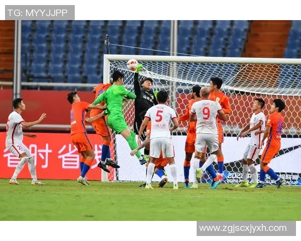 成都足球队的转型之路:从传统到现代的全面革新探索 成都足球队的转型之路:从传统到现代的全面革新探索