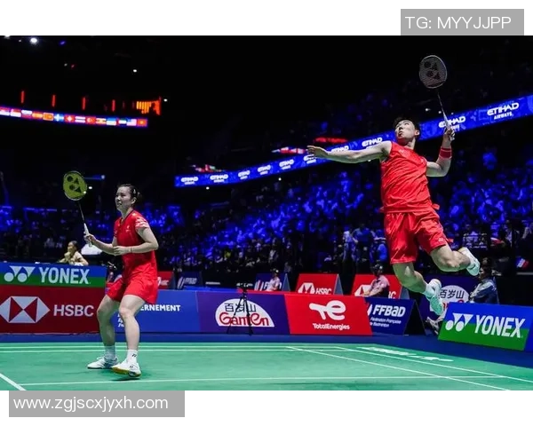 重庆羽毛球队在世锦赛上的蜕变与成长之路探索